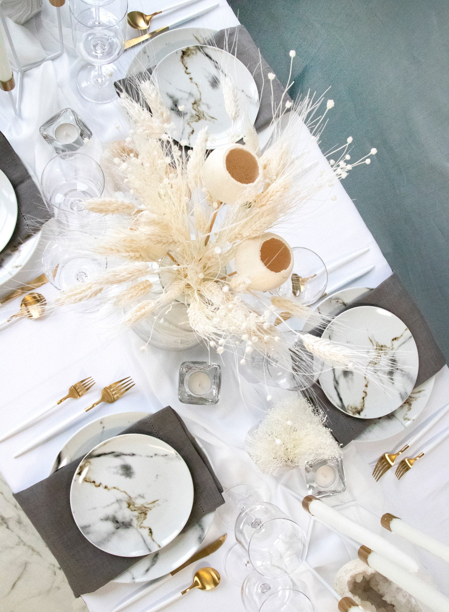 White Out Tablescape